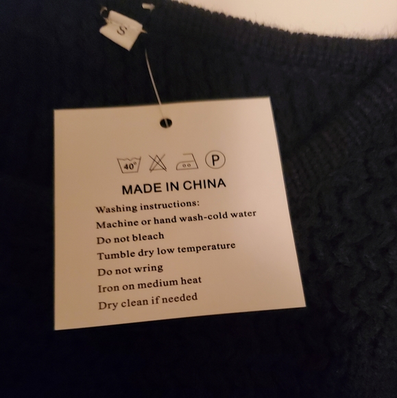 Shermie Fine Knitted loose Sweater size S - Picture 7 of 10